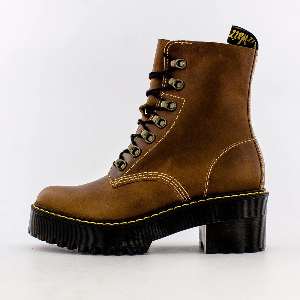 DR. MARTENS LEONA VINTAGE Size 7